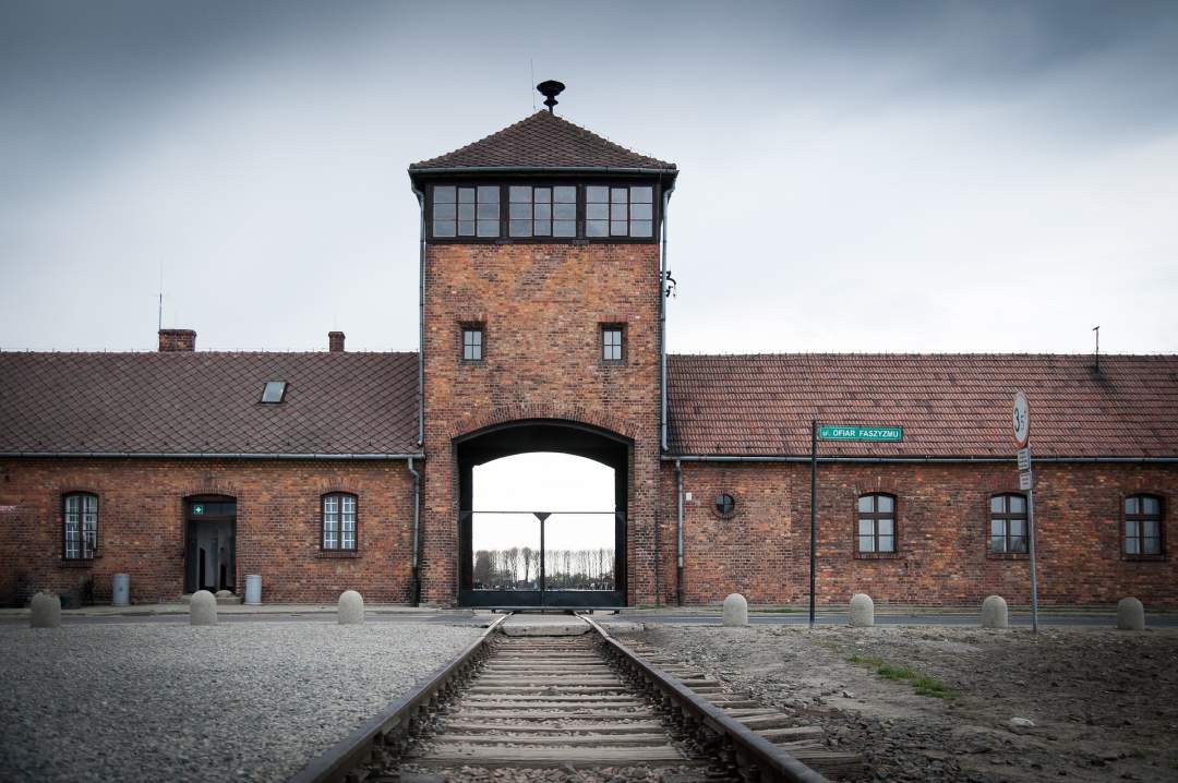 Felvidéki Auschwitz-jelentések Palotai Boris előtt tisztelegve