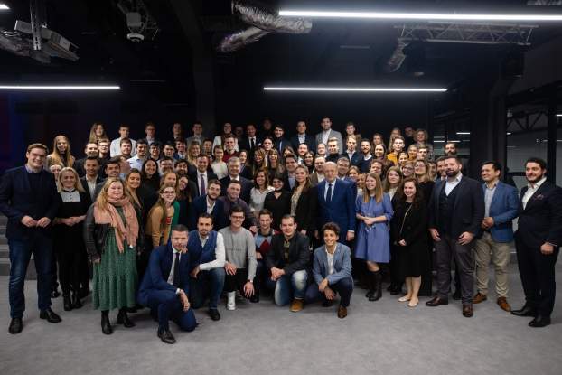 Csoportkép Porosenkóval