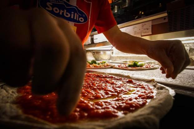 Nápoly, pizzéria