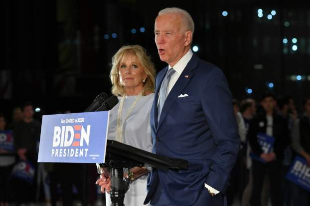 Joe Biden feleségével