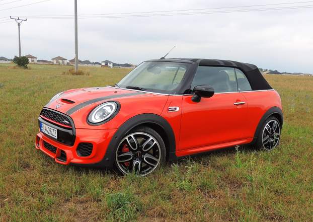 MINI Cabrio JCW 