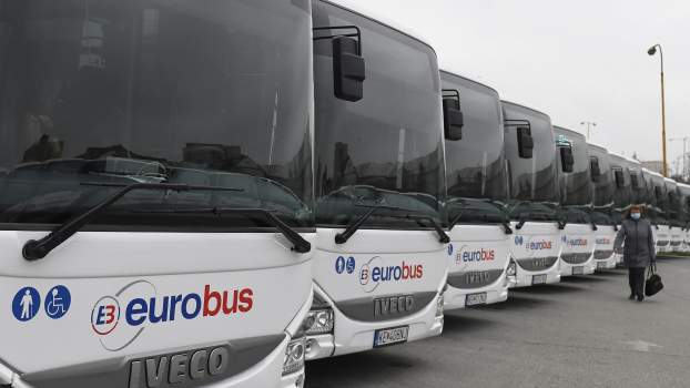 autóbusz busz Eurobus tömegközlekedés