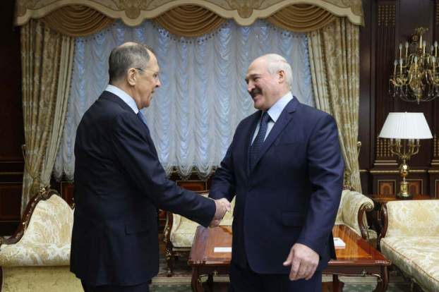 Szergej Lavrov és Aljakszandr Lukasenko