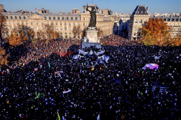 Párizs tüntetők