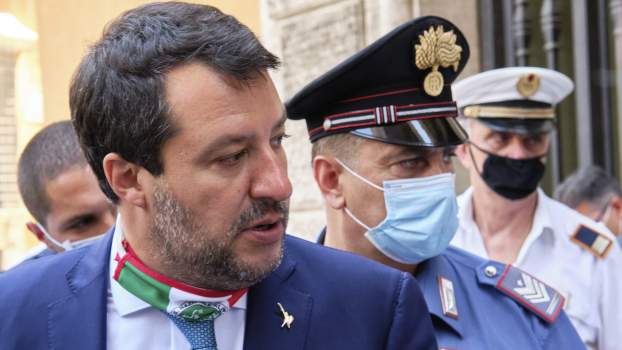 Salvini huzavona