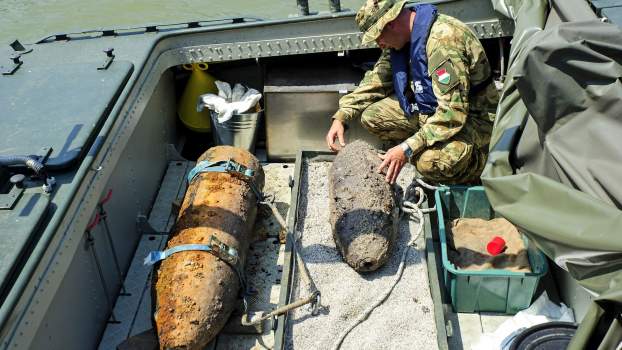 Lánchíd - Egy 100 kilós légibombát hatástalanítottak