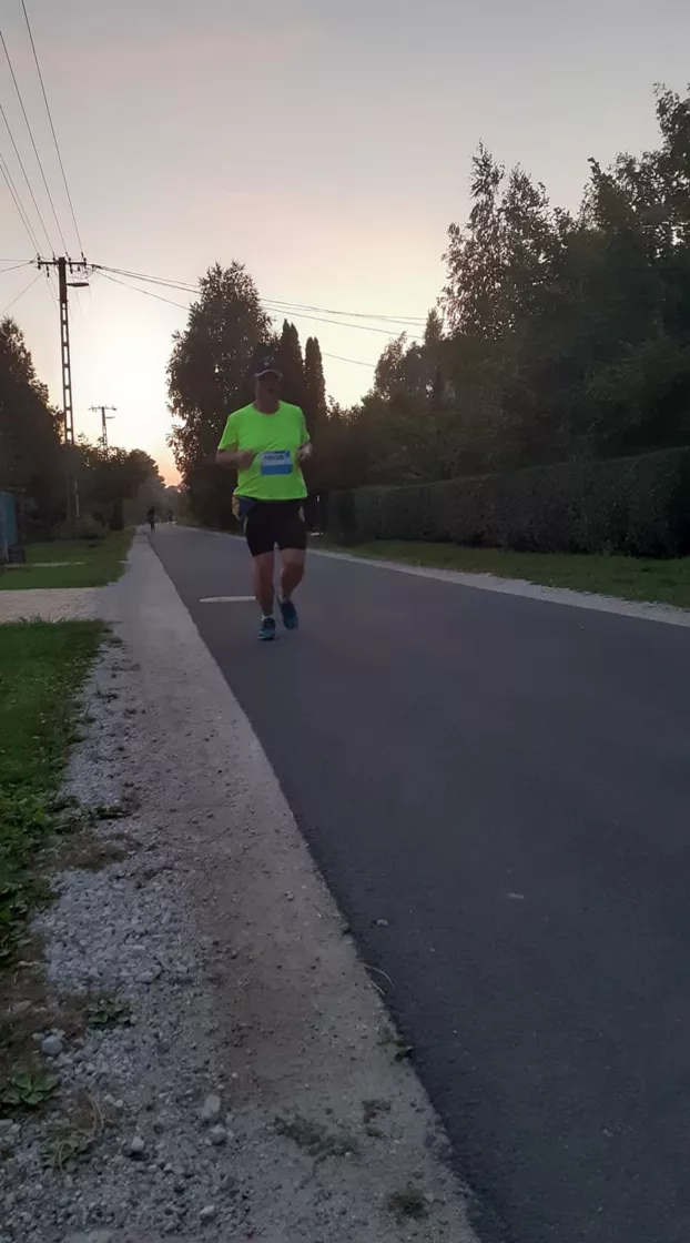 futás