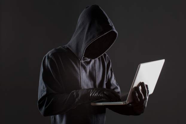 online bűnözés, online terror, online bűnöző