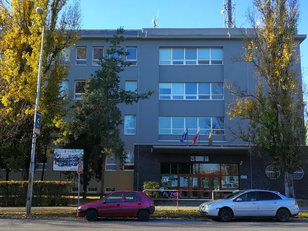 komáromi ipari szakközépiskola