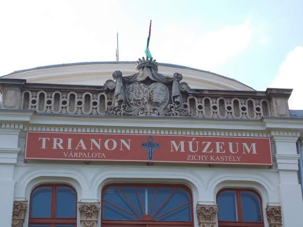 trianon múzeum