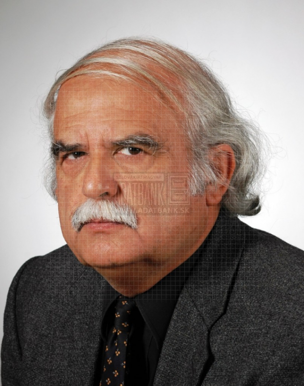 Trugly Sándor már az észak-komáromi református temetőben alussza örök álmát