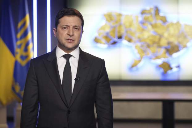 Volodimir Zelenszkij elnök bejelentette, Kijev megszakította diplomáciai kapcsolatait Oroszországgal.