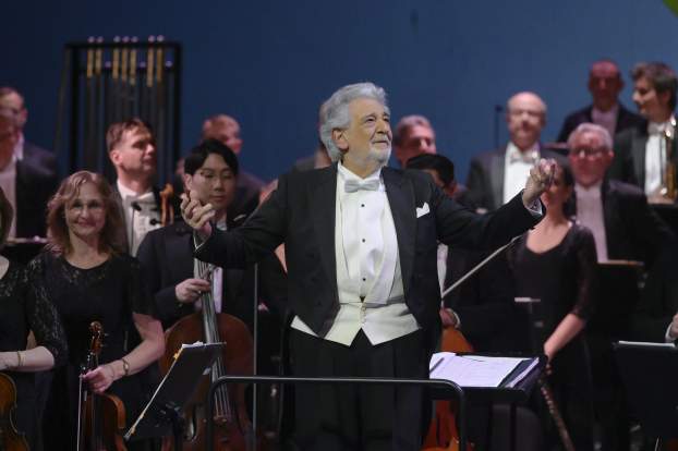 Plácido Domingo karmester a Magyar Állami Operaház felújított főépületének avatása alkalmából adott ünnepi gálán