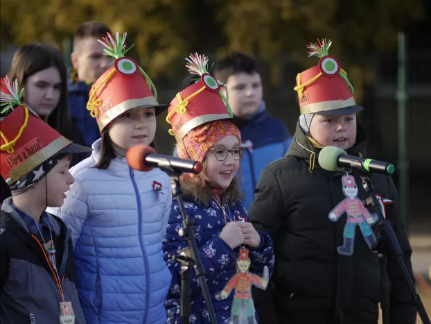 csáb kopjafa magyar gyerekek