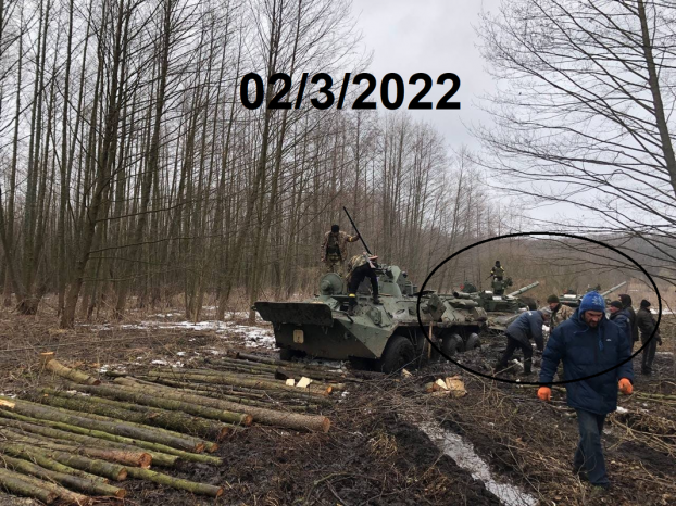 Az ukrán fegyveres erők által zsákmányolt T-90A tank (hátul)