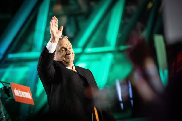 Orbán Viktor miniszterelnök, a Fidesz elnöke győzelmi beszédet mond a Fidesz-KDNP eredményváró rendezvényén