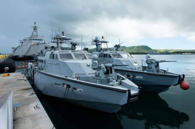 Mark VI parti őrhajók az USA guami bázisán