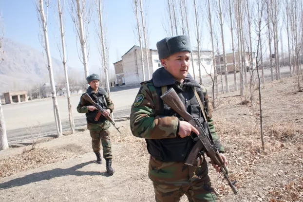 kirgiz katonák