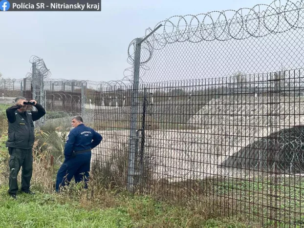 szlovák magyar rendőrök a szerb határon