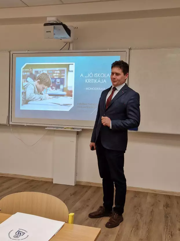 Hiánypótló szakmai fórum: a felvidéki magyar egyházi iskolák helyzetét, gondjait vitatták meg Komáromban