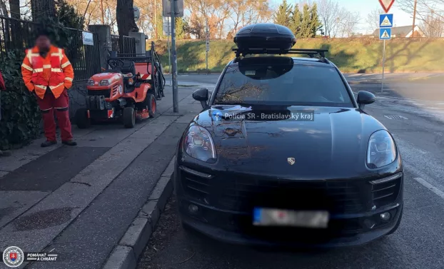 fűnyíró porsche baleset