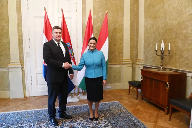 Sok mindent hasonlóan látnak
