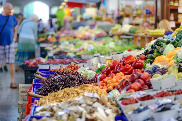 gyümölcs zöldség piac