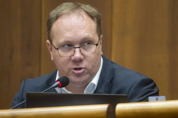 Ő jót akar
