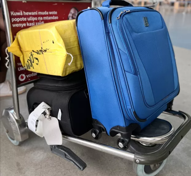 reptér poggyász koffer bőrönd