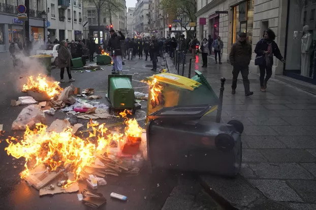 Franciaország nyugdíjtörvény tüntetés