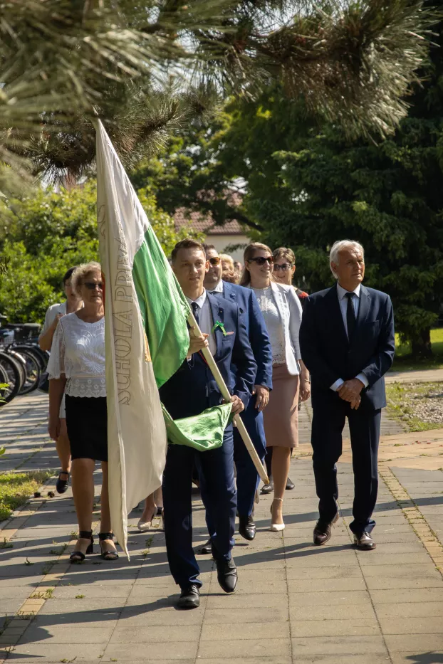 Gútai Iparművészeti Magániskola és a Magyar Tannyelvű Magán Szakközépiskola