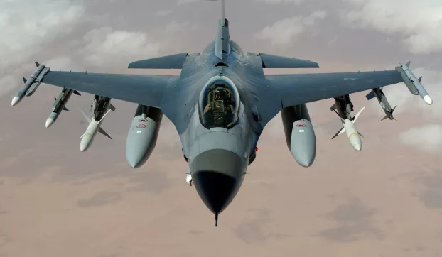 Egy amerikai F-16, Irak felett