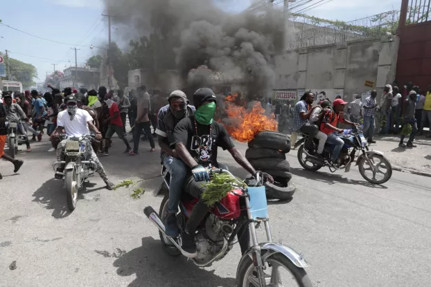 Haiti bandaháborúk tüntetés