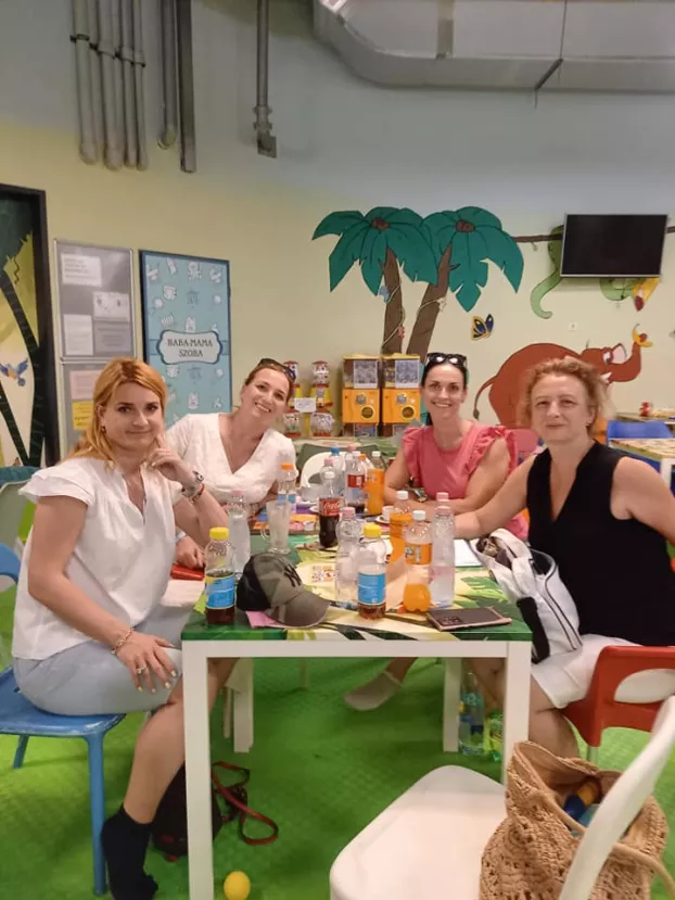 Azok egy része, akik a hátukon vitték a hetet (balról: Putera Krisztina, Fodor Szilvia, Lancz  Veronika, Bognár Ivett)