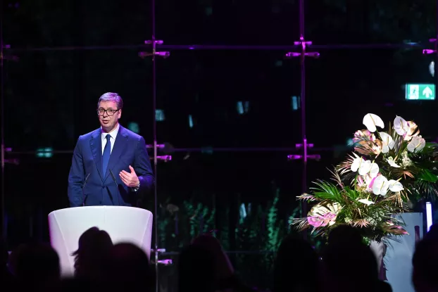 Aleksandar Vucic, Demográfiai csúcs