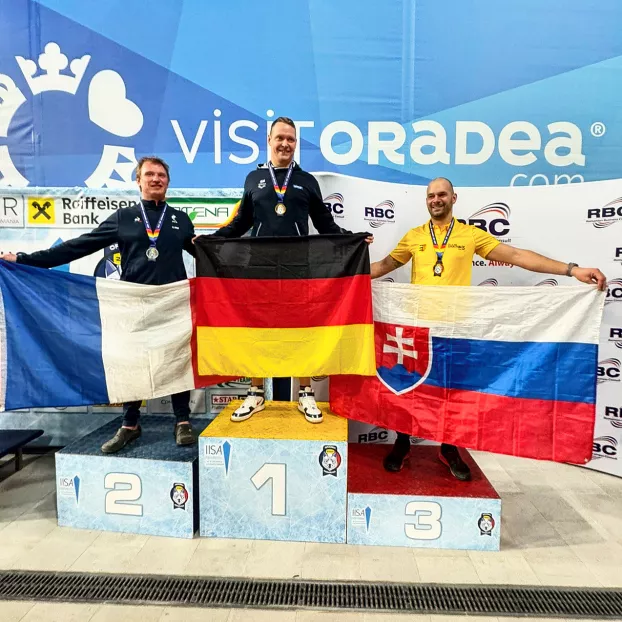 Hét érmet szerzett a dunaszerdahelyi Sportfanatic úszóklub a jeges vízi úszó-Európa-bajnokságon - KÉPEKKEL
