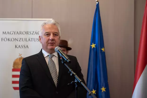 március 15, Kassa, Semjén Zsolt, kitüntetés, Magyar Arany Érdemkereszt, Nagy György, Auxt Ferenc