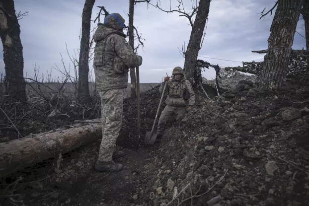 orosz-ukrán háború - ukrán katonák a donyecki térségben