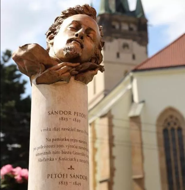 petőfi szobor