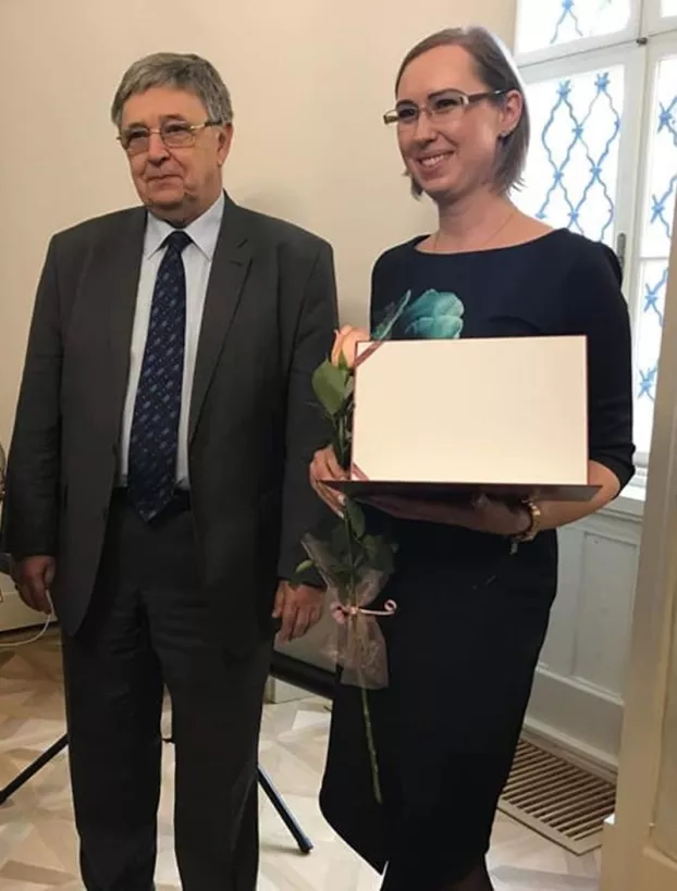 Tóth Tar Éva