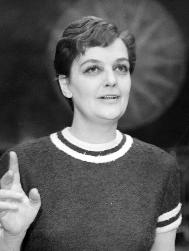 Tolnay Klári