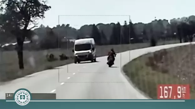 gyorshajtás motorosok Puma