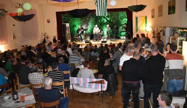 Romkocsma Zoboralja