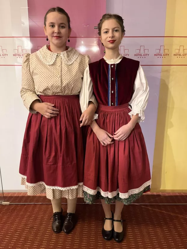A gútaiak büszkesége a sortáncjárás Vadkerti Kincső és Melečky Dorka