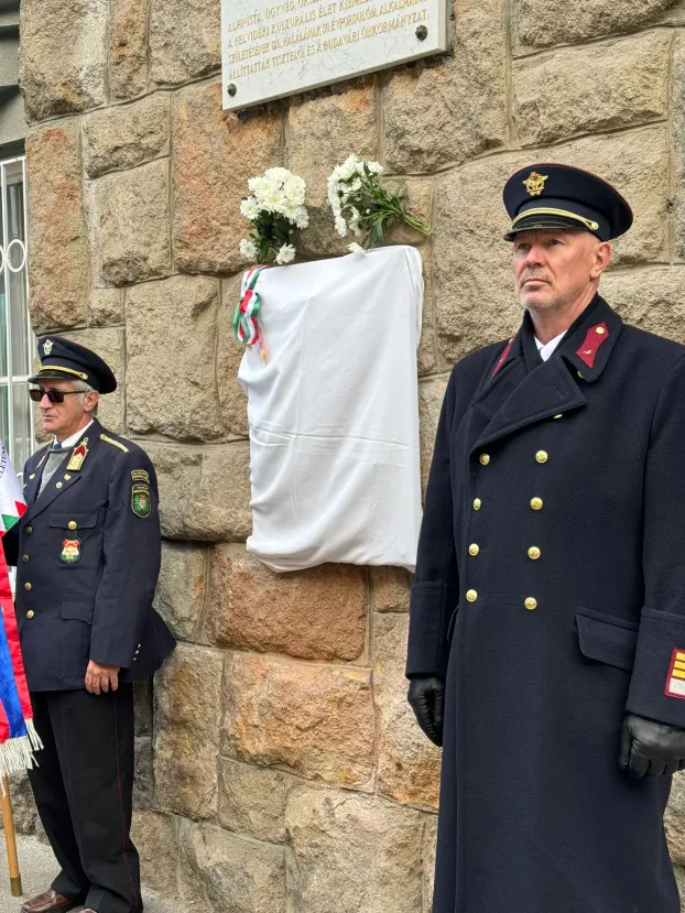 Dr Jankovics Marcell domborművének avatásán