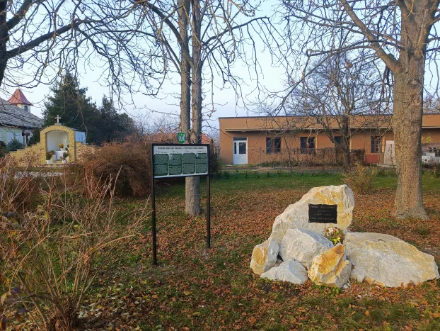 emléktábla