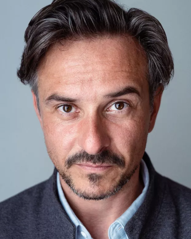 Oszlík Péter színész