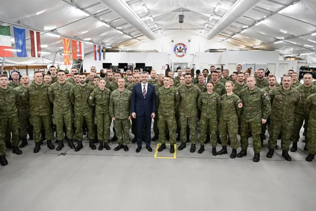 Szlovákia NATO katonák