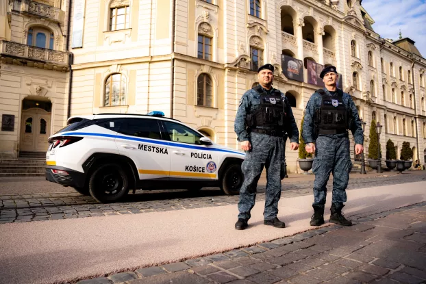 Kassa, városi rendőr, testkamera