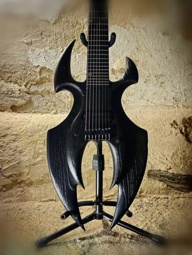 akn-guitars_skubla-peter-archivuma001
